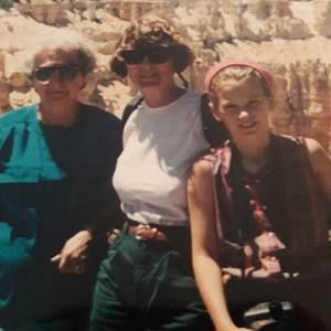 Meet your Posher, Laura